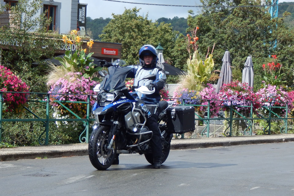 Motorrijbewijspoint Valkenswaard examengarantie AVB en AVD